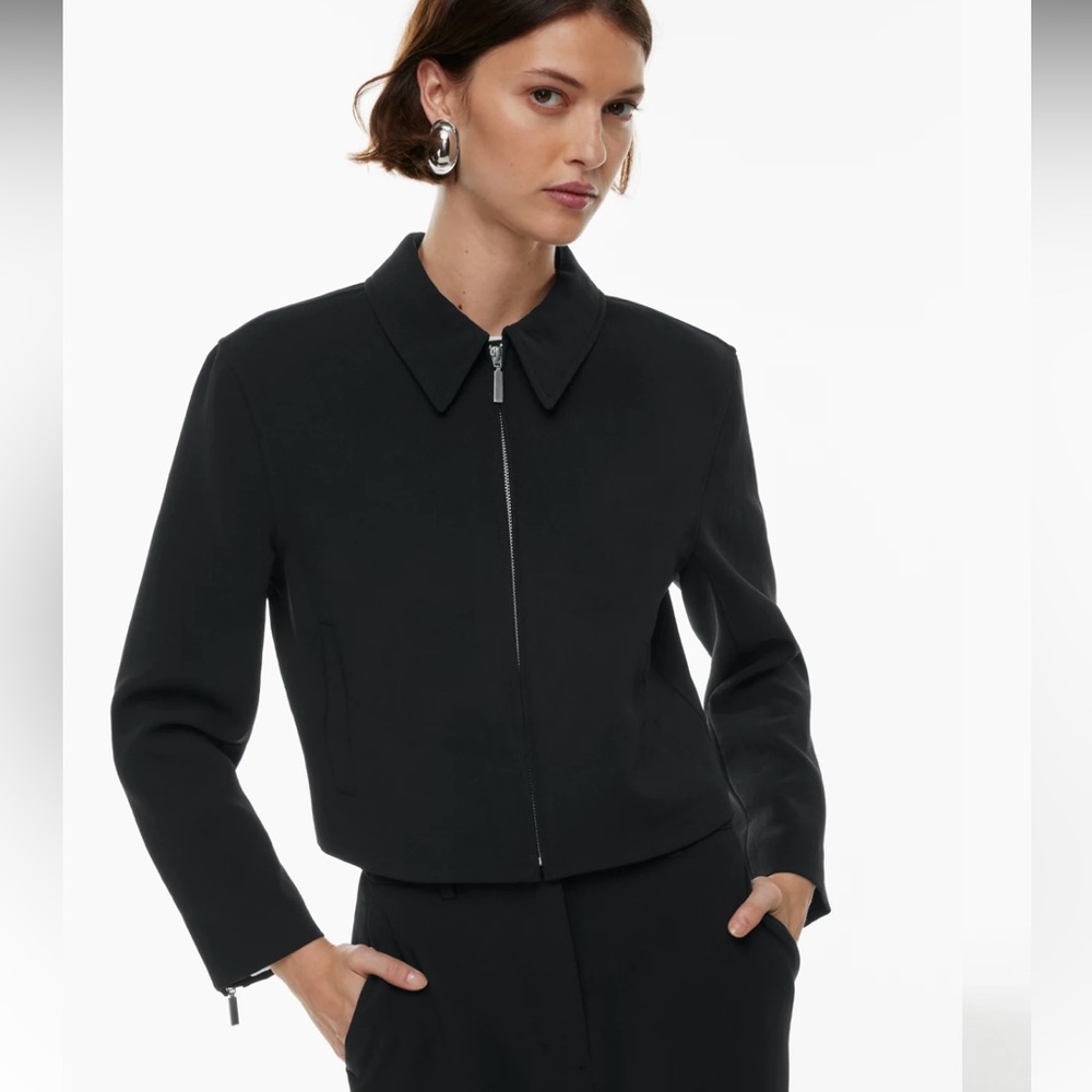 Aritzia Wilfred Smokes jacket. NEVER WORN